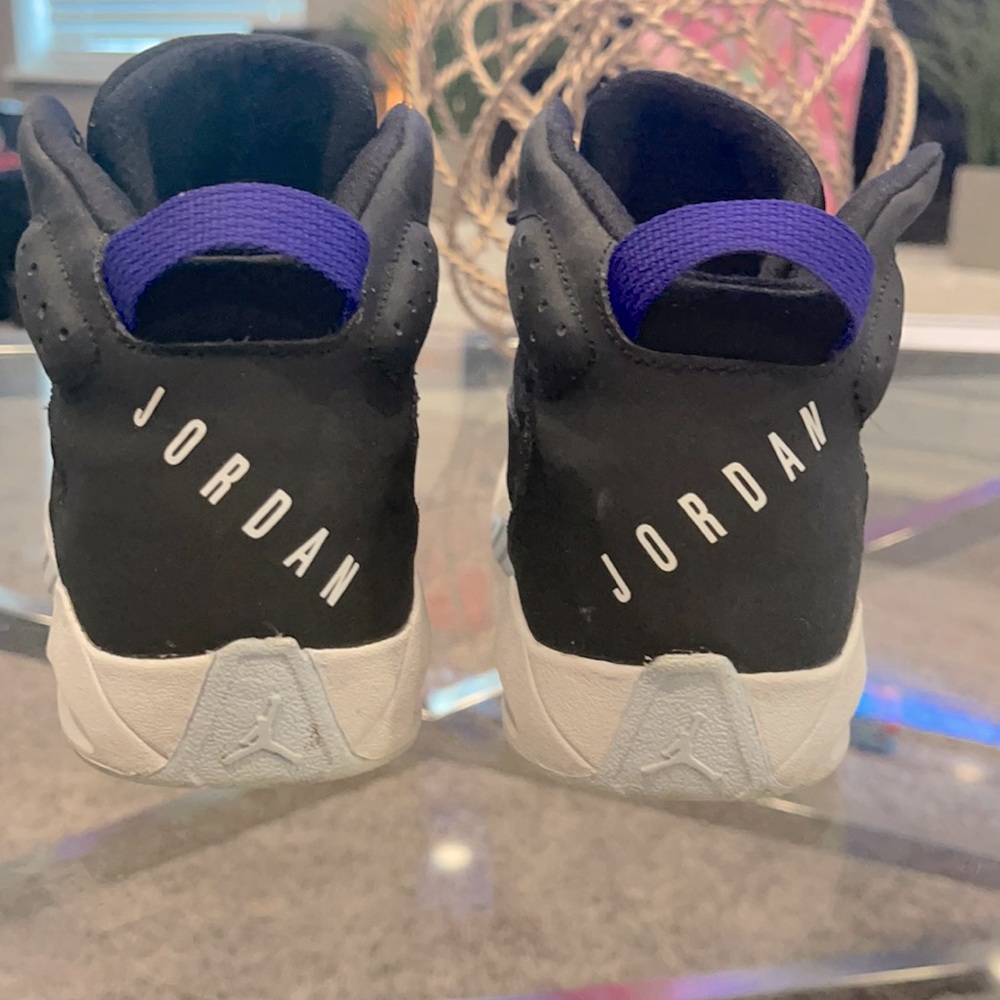 2y Jordan shoes